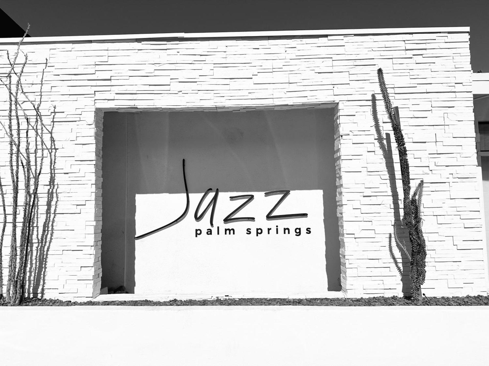 Jazz Hotel *